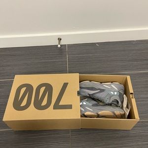 Yeezy Boost 700 Teal Blue US Men size 5 / Women size 6